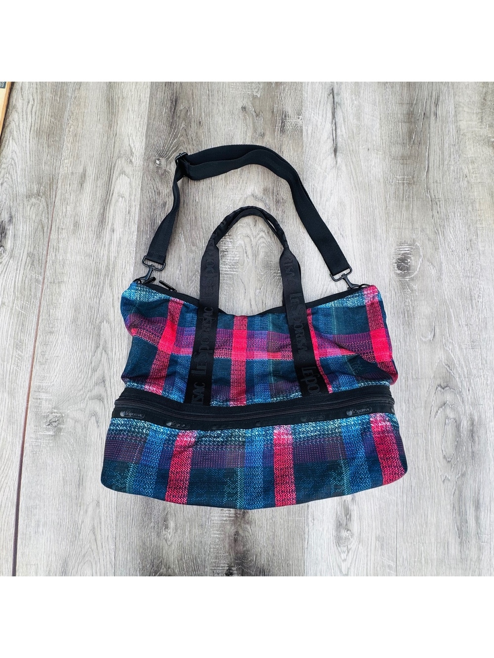 LeSportsac tote bag red and black plaid